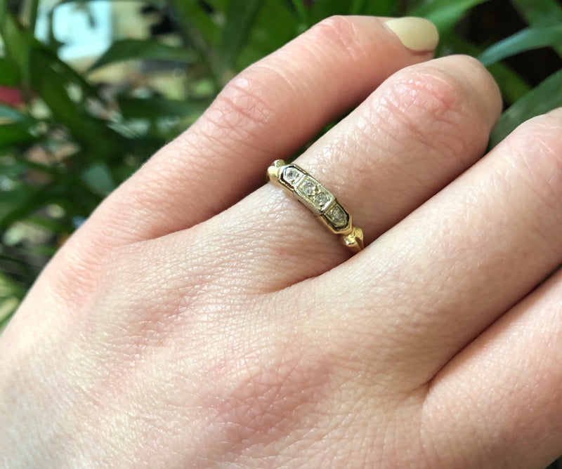 Detailed Vintage Diamond Band