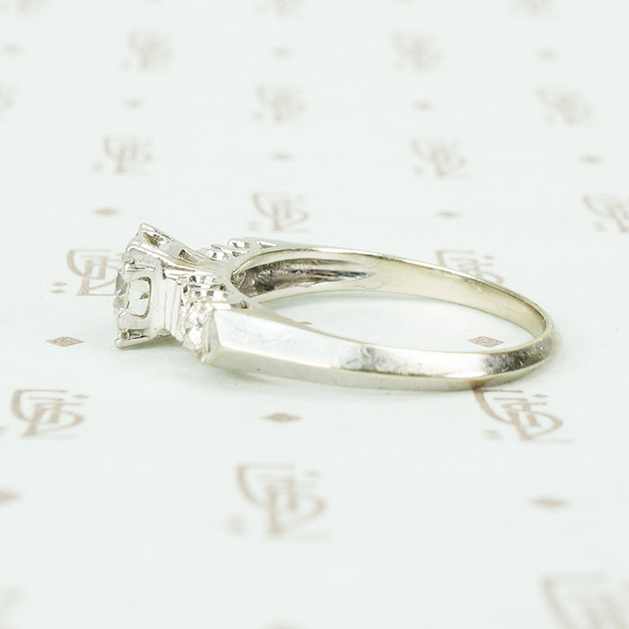 1940s Classic Diamond Engagement Ring
