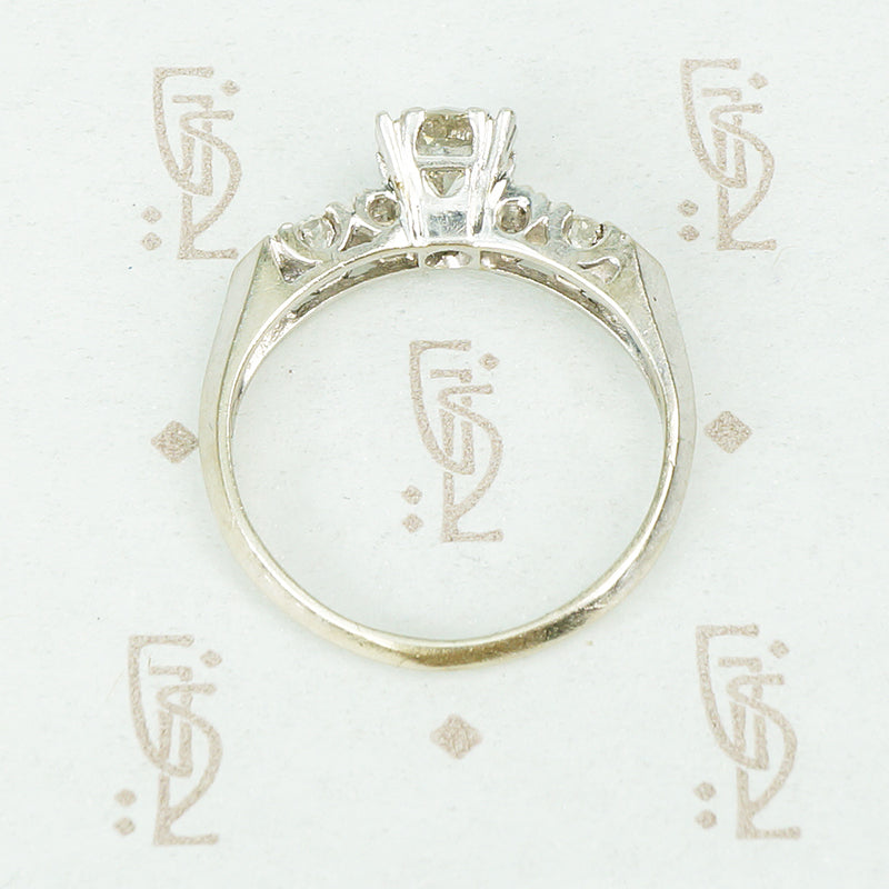 1940s Classic Diamond Engagement Ring