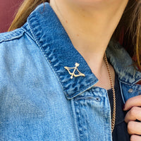Delightful Gold Bow and Arrow Brooch