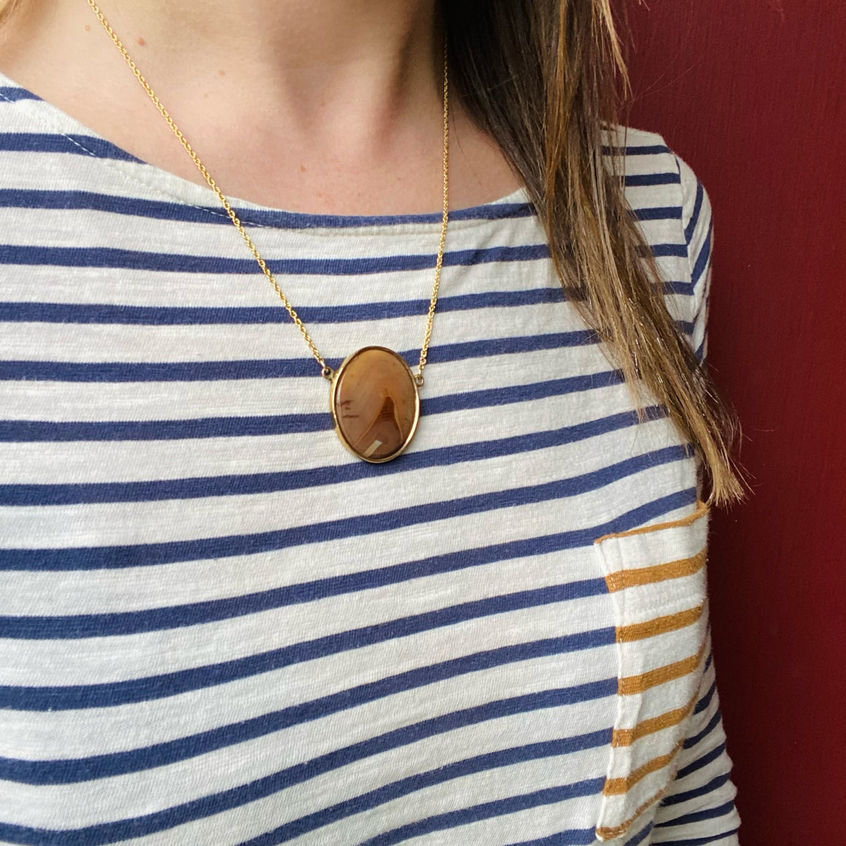 Piquant Earth Tone Georgian Agate Pendant