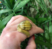 1960's Super Fab 18k Yellow Gold Swirl Ring