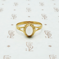 9ct yellow gold moonstone ring