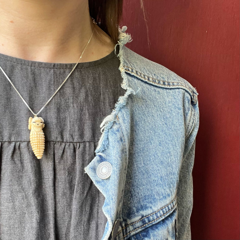 Little Hopi Corn Maiden Carved Shell Pendant