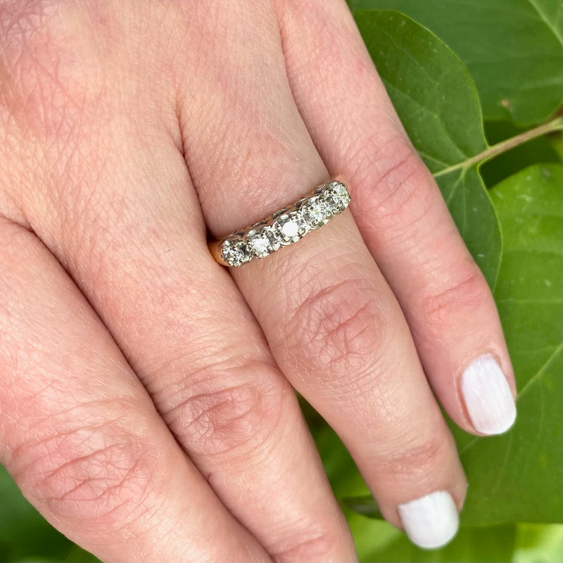 Scalloped Two-Tone Diamond Wedding Band