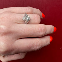 Enchanting Details Diamond Deco Engagement Ring