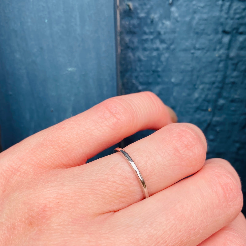 Retro Faceted Platinum Wedding Band