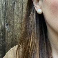 Opulent Mabé Pearls Studs in 18k Gold