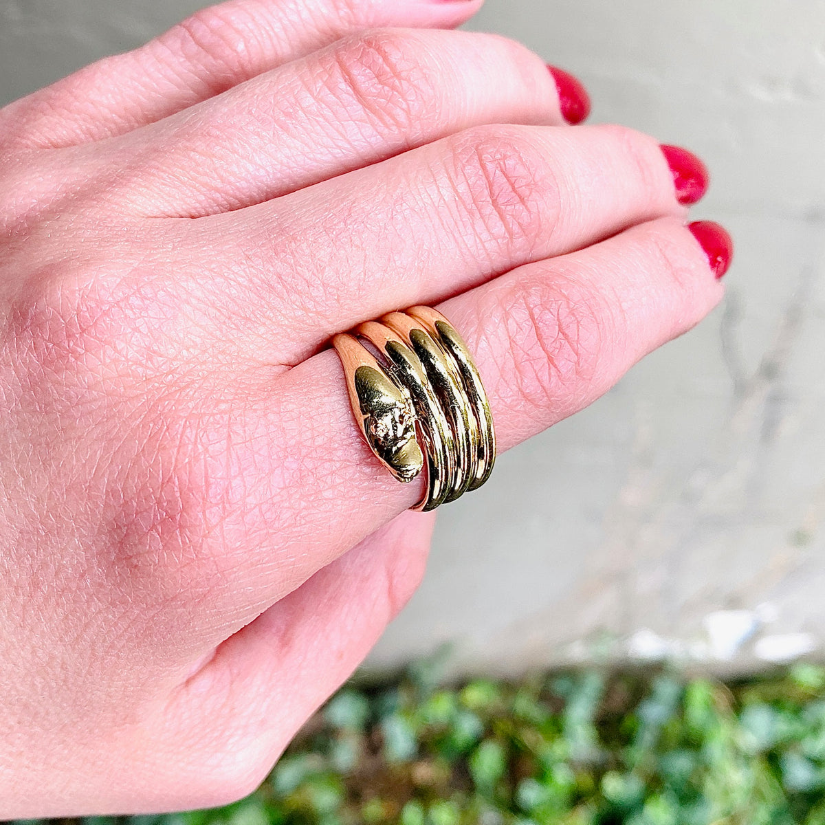 Sweet 18k Gold Coiled Snake Ring
