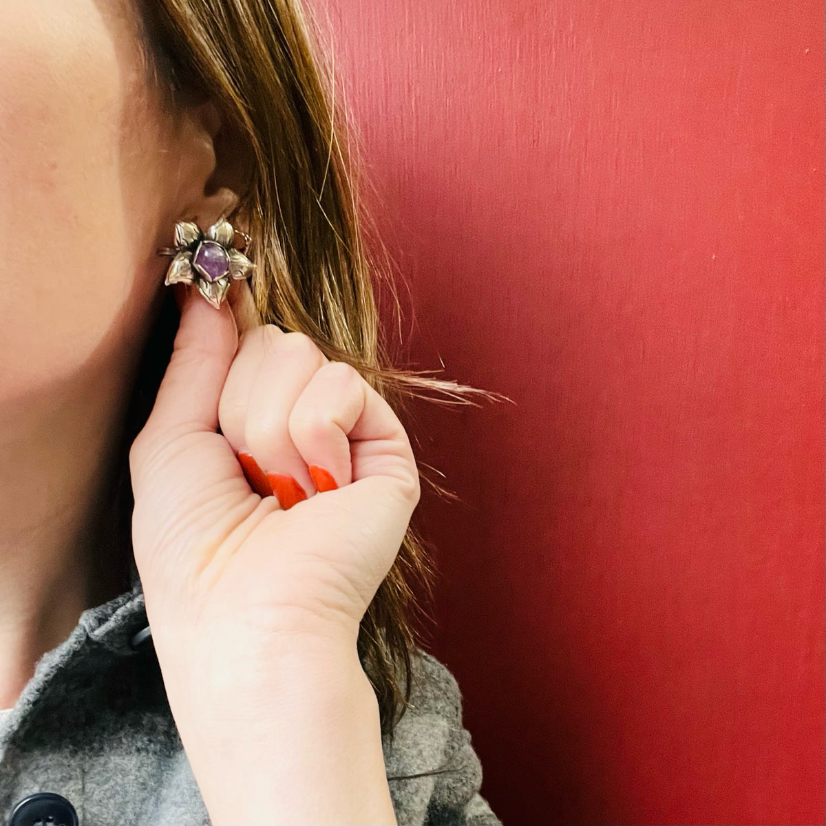 Cheerful Silver & Amethyst Flower Bracelet & Earring Set