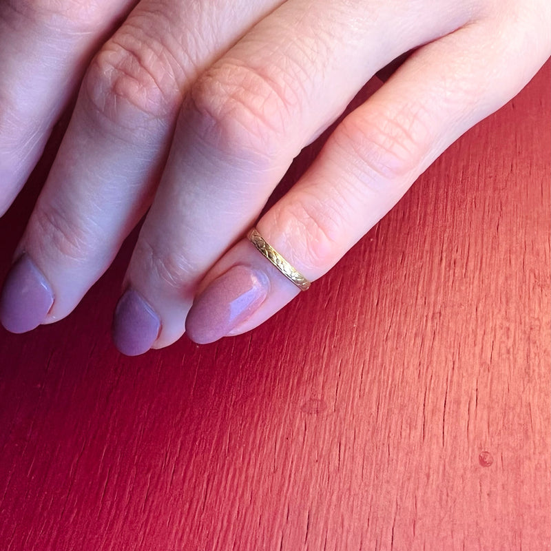 Bitty Engraved Gold Forget Me Not Tiny Ring