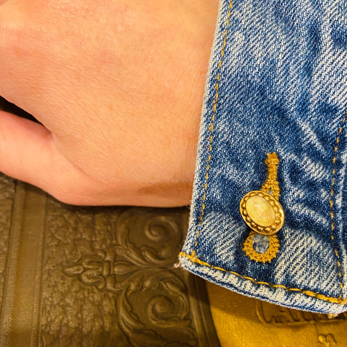 Repoussé Pinchbeck Victorian Cufflinks