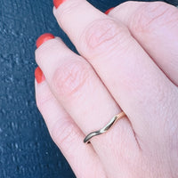 Narrow Contour Curve Wedding Band