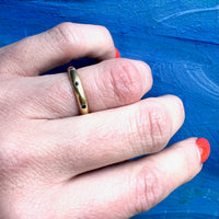Lush Sapphire Studded 18k Gold Band