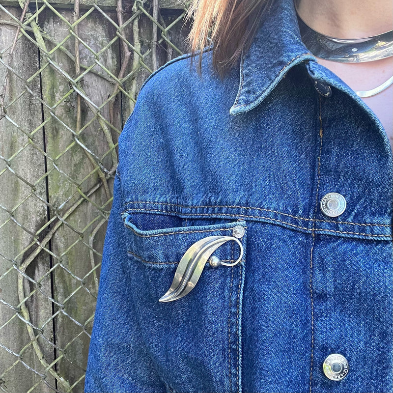 Elegant Mid Century Sterling Leaf Brooch