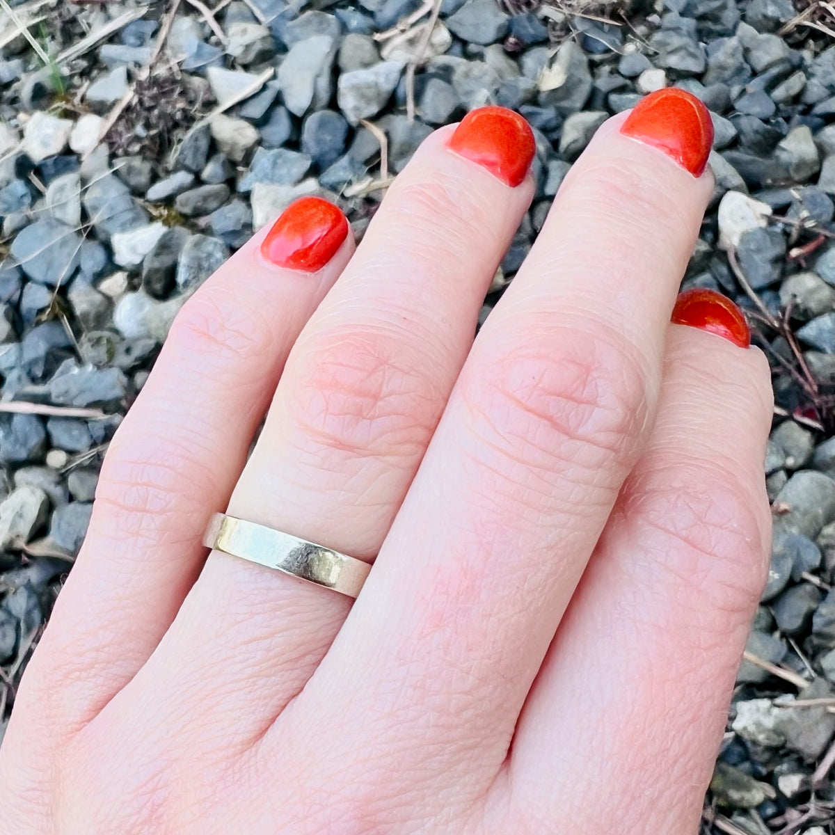 Vintage White Gold Textured Flat Band