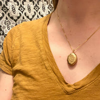 Vintage Victorian 9ct Feather Locket