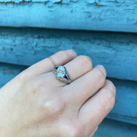 Unusual Diamond & Lab Sapphire Filigree Daisy Ring