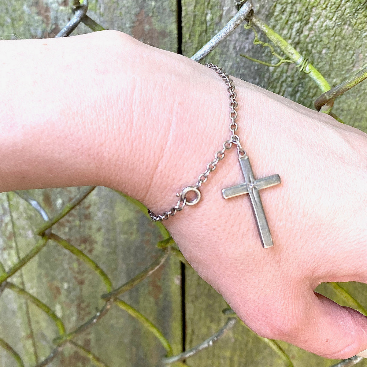 The Bits and Pieces Cross Bracelet