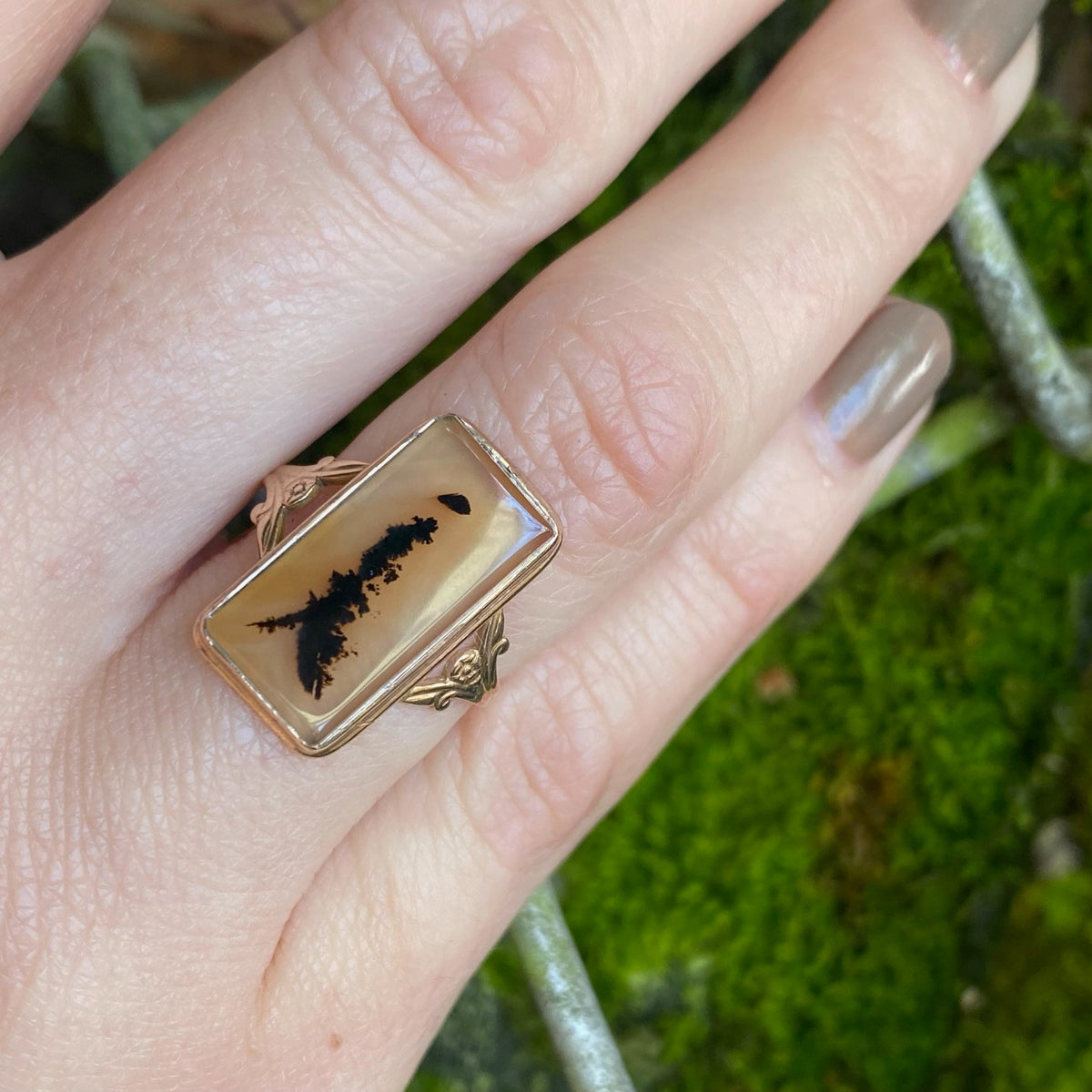 Rose Gold Framed Picture Agate Ring