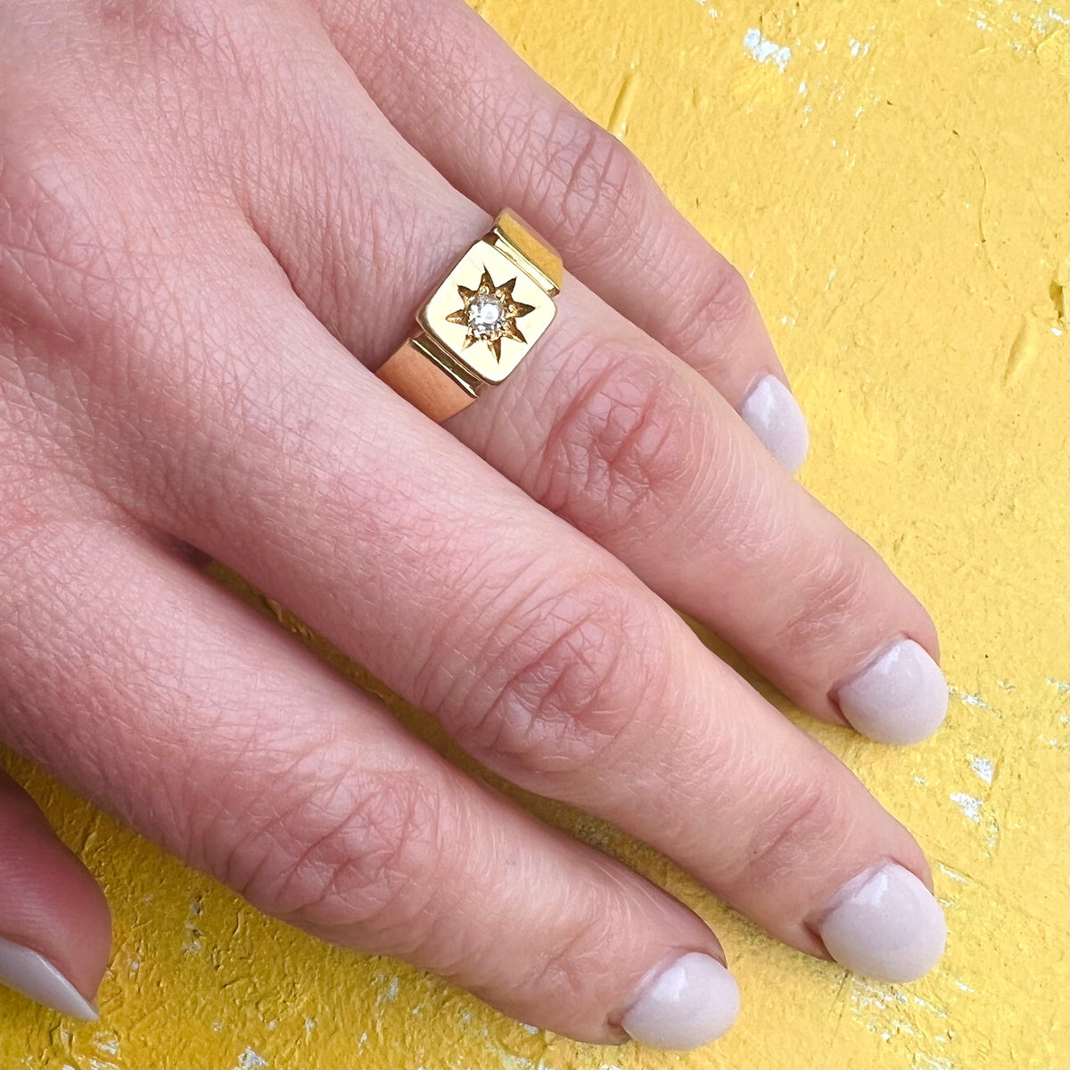Star-Light Star-Bright 18ct Gold and Diamond Ring