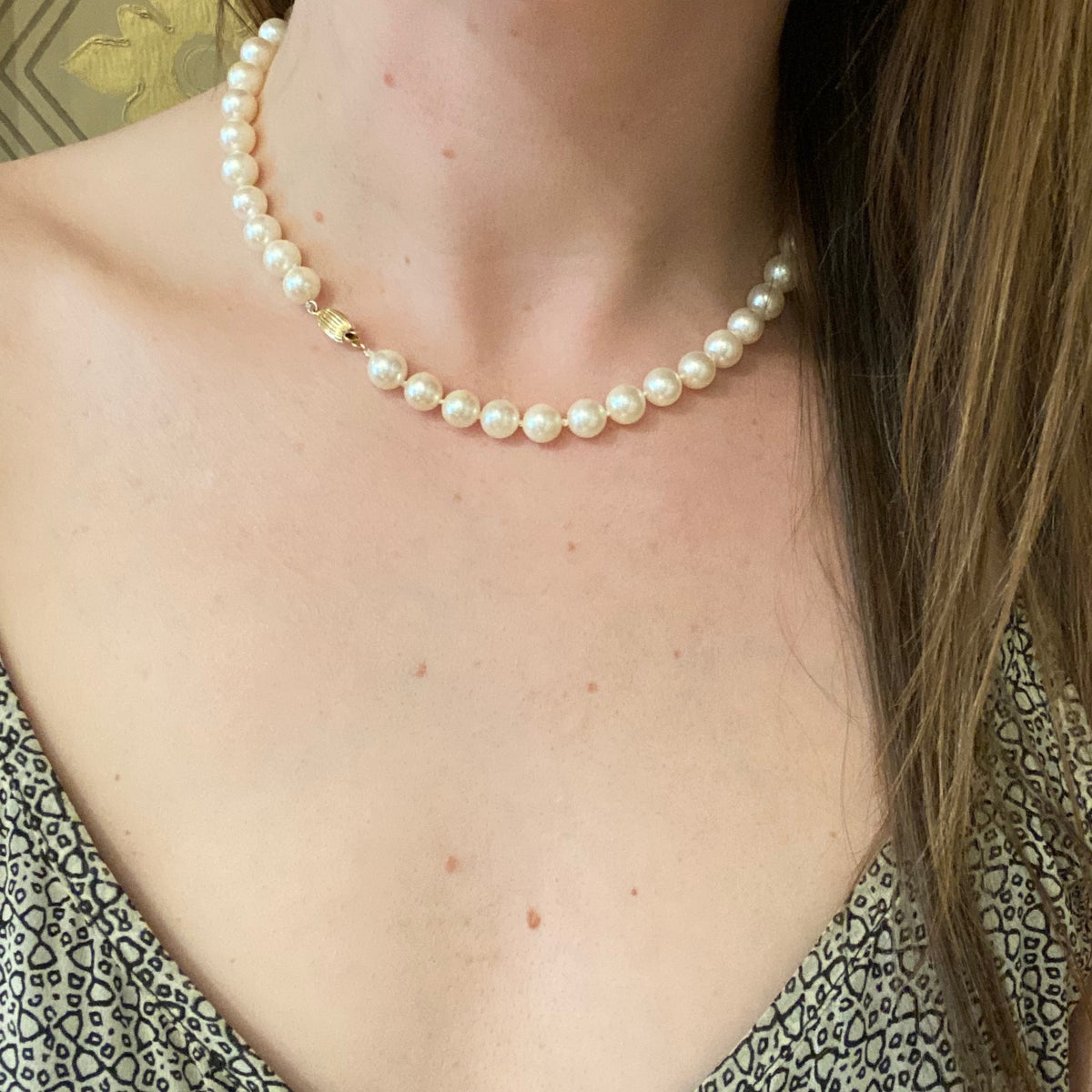 Classic Vintage Lustrous Pearl Choker