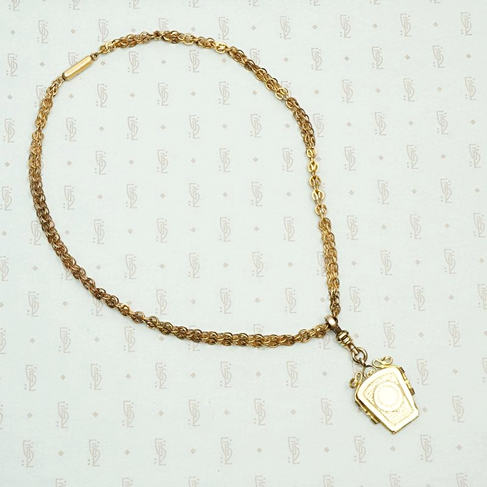 Gorgeous Vintage Chain with Detachable Locket