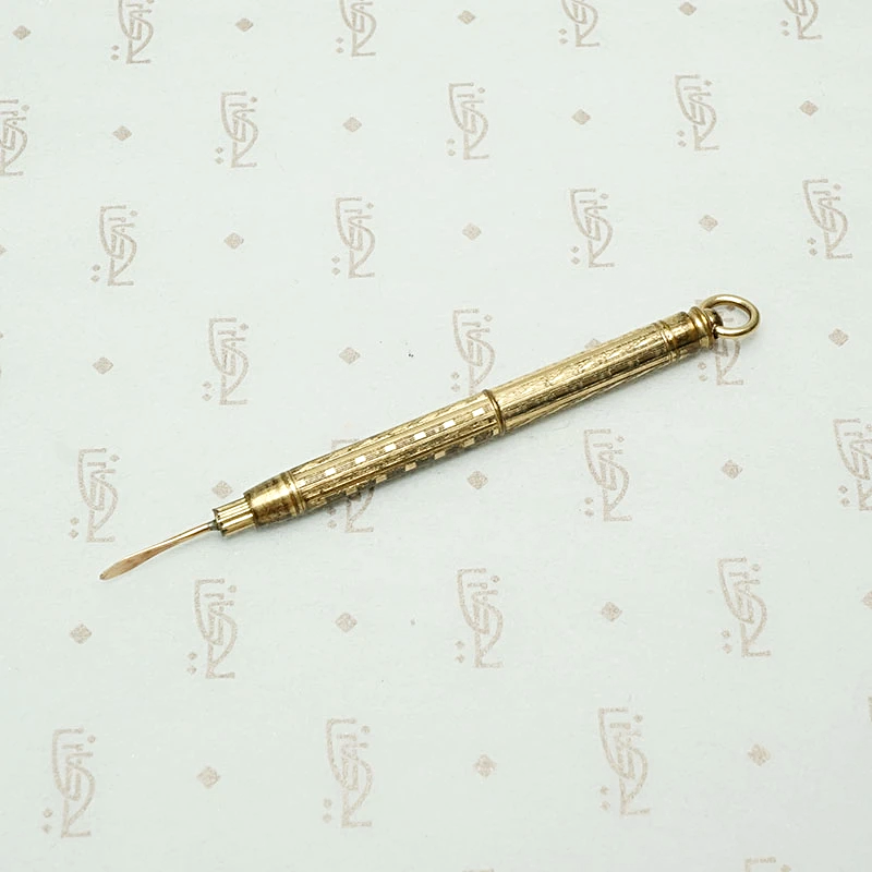 Victorian Retractible Toothpick Pendant