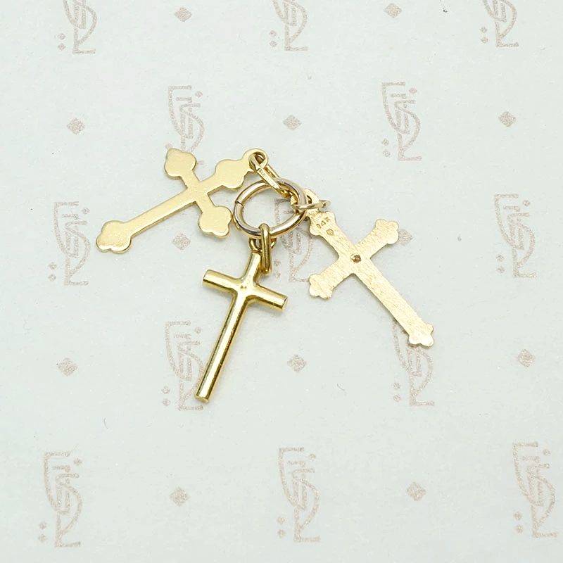 Triple Cross Cluster Pendant in Gold & Diamond