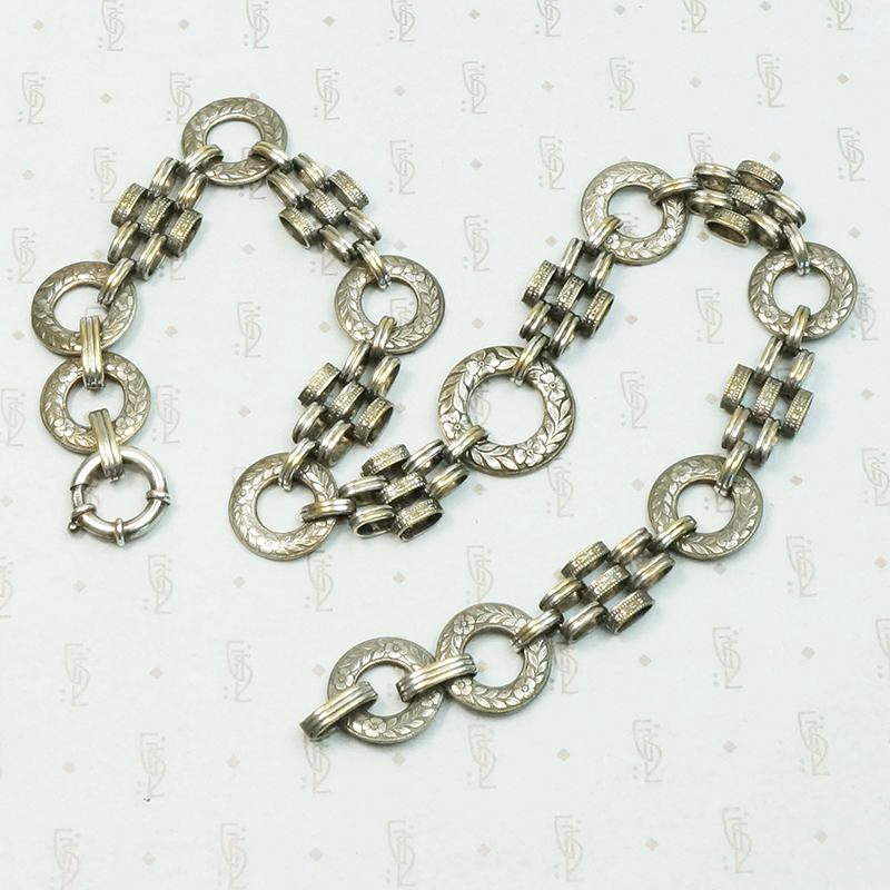 Ornate Engraved Link Necklace with Bolt Ring