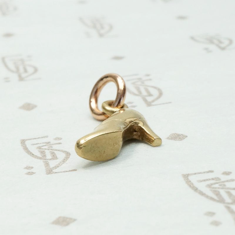 Vintage High Heeled Pump Gold Charm
