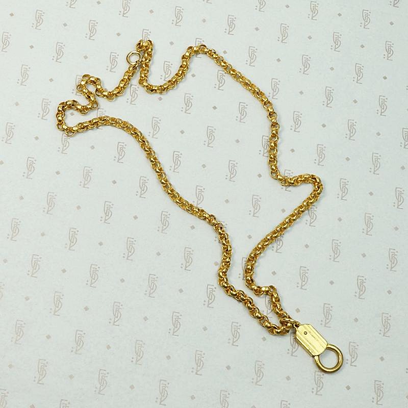 Rolling Link Chain with Unusual Charm Holder