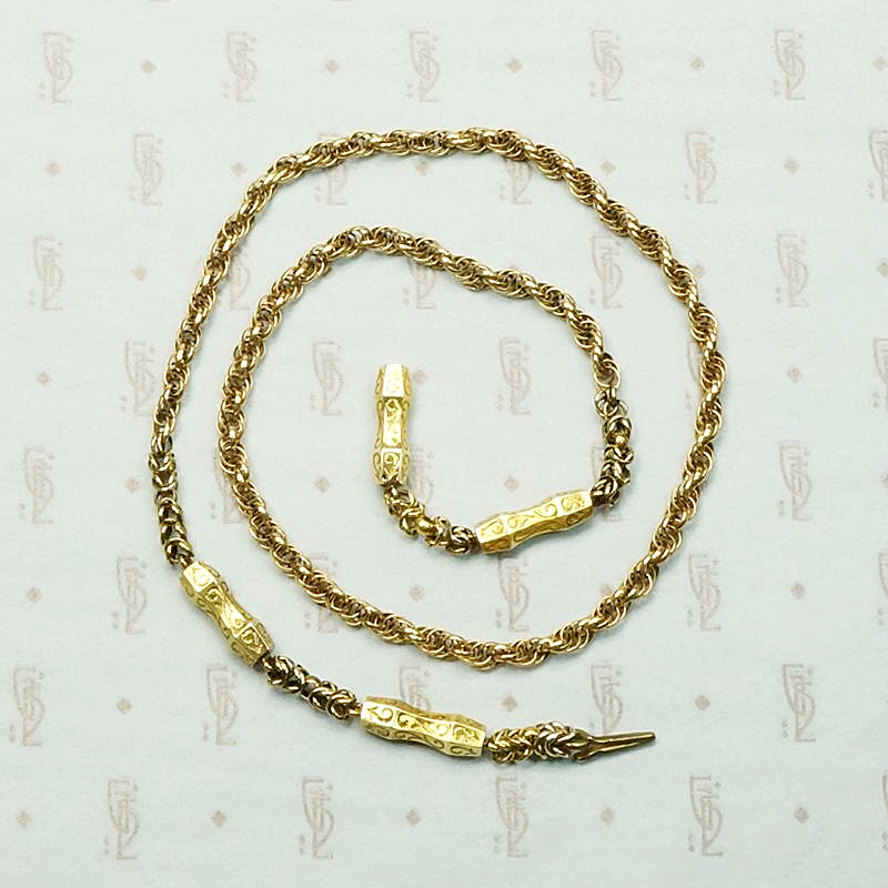 Gorgeous Gold Chain with Delightful Details