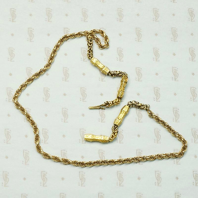 Gorgeous Gold Chain with Delightful Details