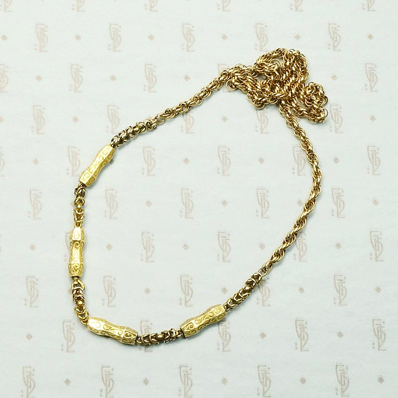 Gorgeous Gold Chain with Delightful Details