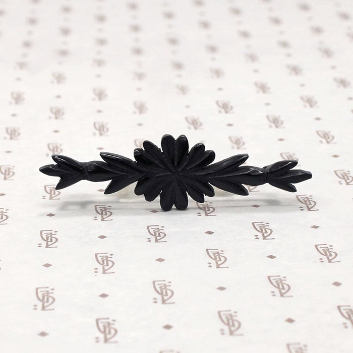 Sweet Wooden Flower Mourning Pin