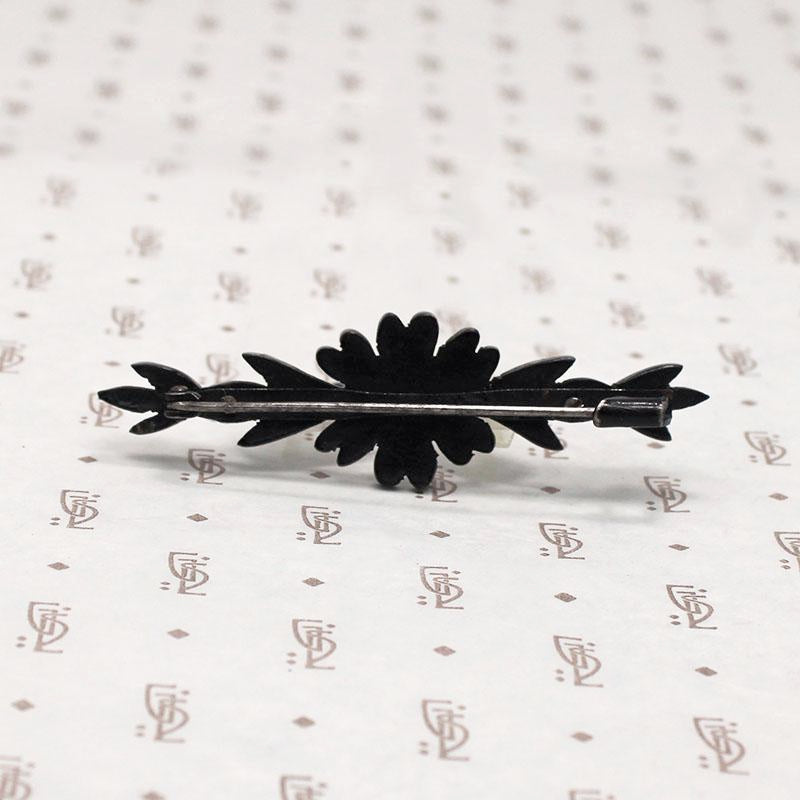 Sweet Wooden Flower Mourning Pin