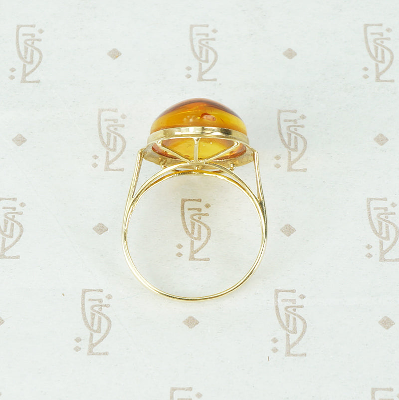 Golden Amber in Gold Vintage Ring