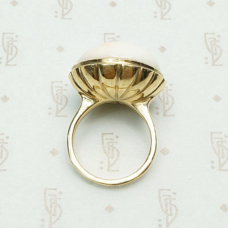 19th Century Angel Skin Coral in Heavy 18k Gold Setting