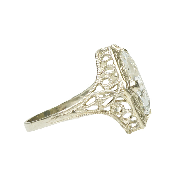 Vintage Aquamarine White Gold Filigree Ring