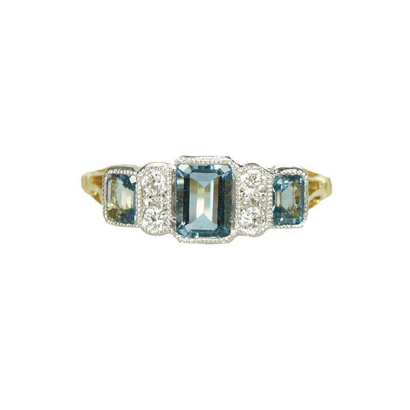 Sparkling Aquamarine and Diamond set Ring