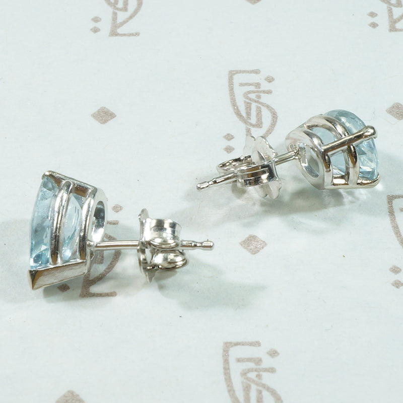 Gorgeous Aquamarine Stud Earrings