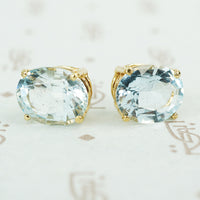 oval aquamarine yellow gold stud earrings 1960's