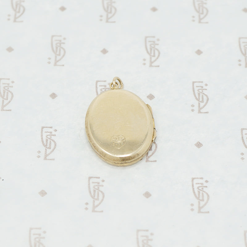 oval 9ct Atomic oval locket back view