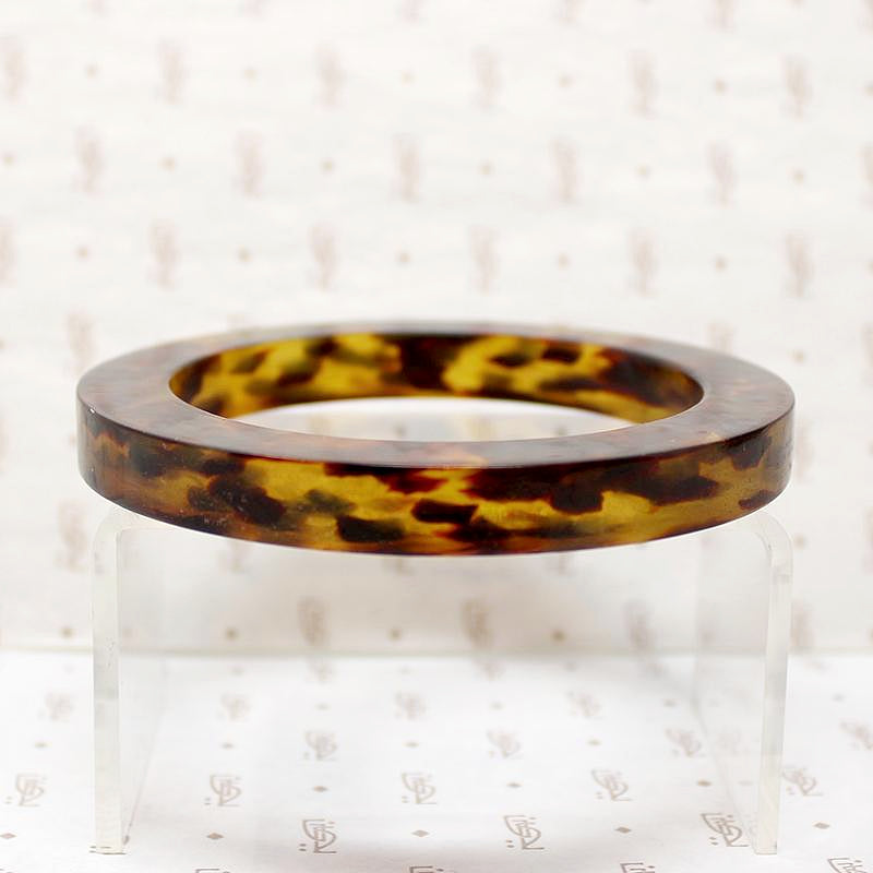 chunky art moderne celluloid bangle bracelet