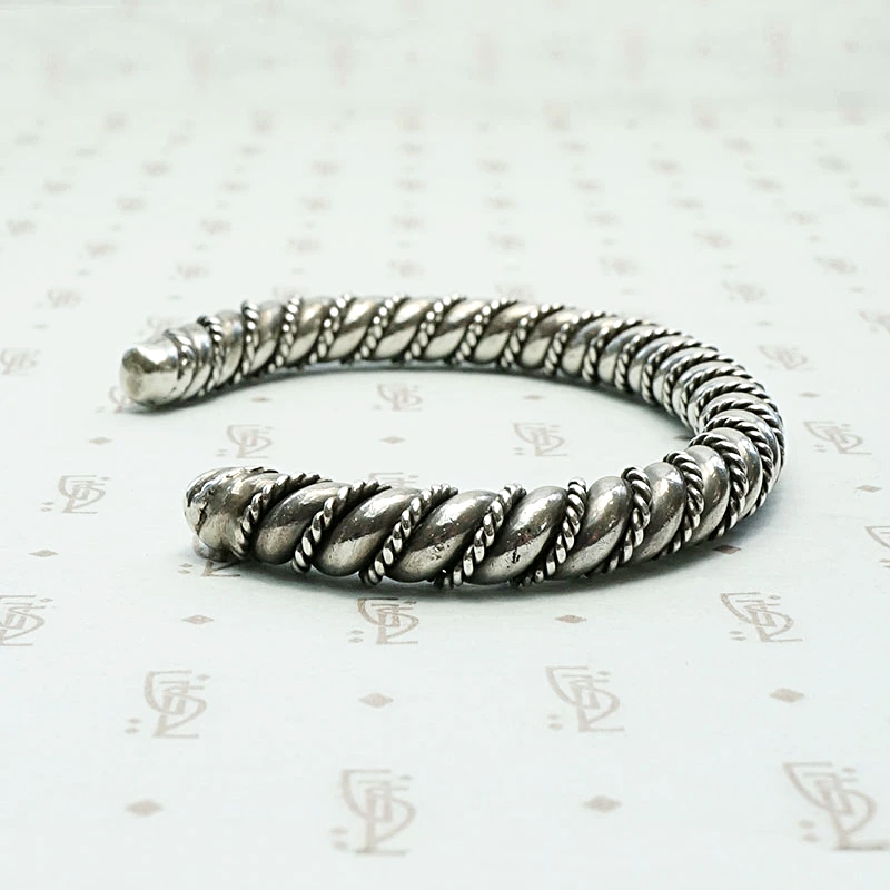 Meta Cuff Bracelet with a Twist