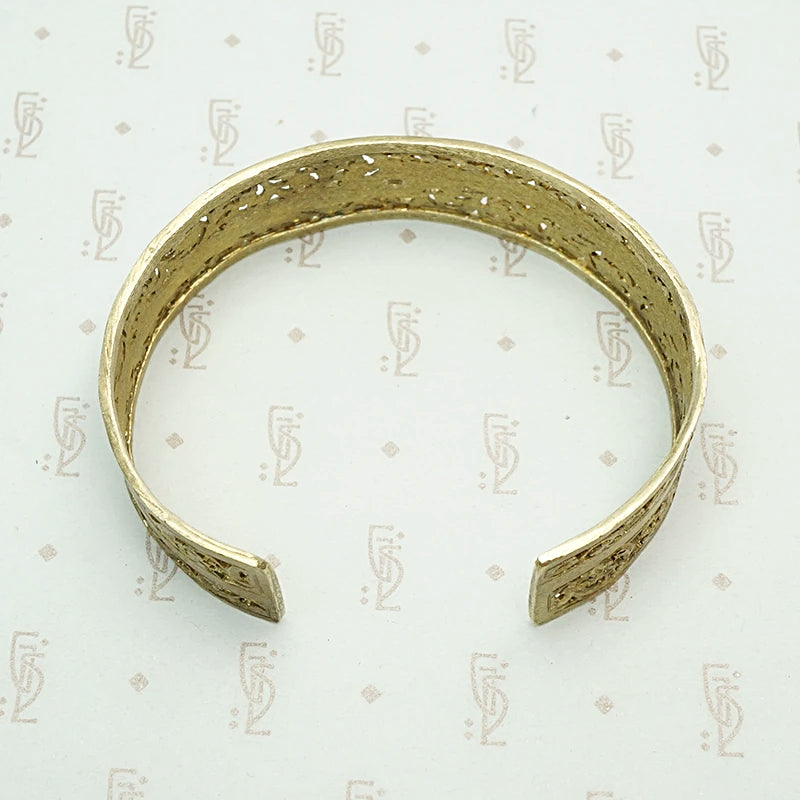 Moroccan Silver Gilt Filigree Cuff with Lightning Bolt. Top view.