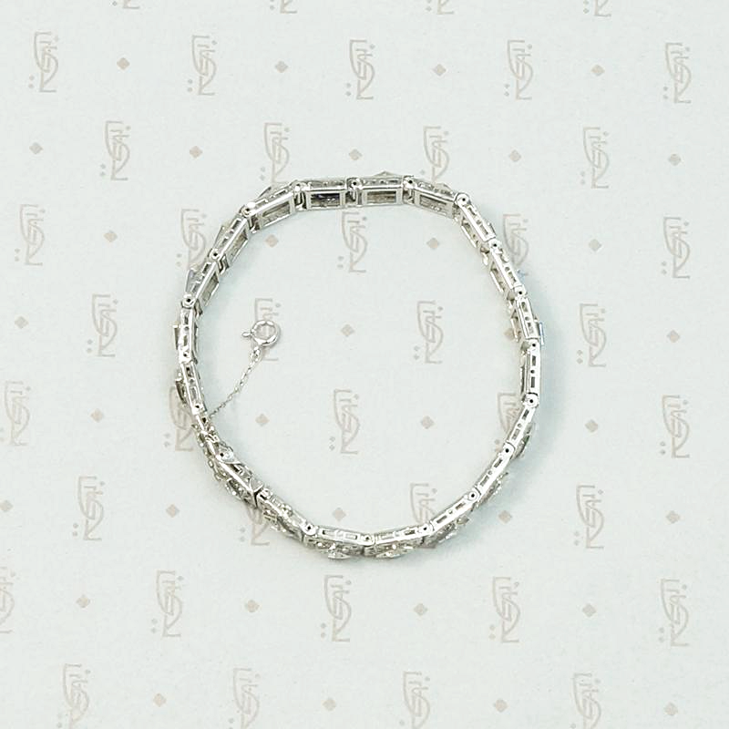 Exquisite Filigree Diamond & Sapphire Line Bracelet