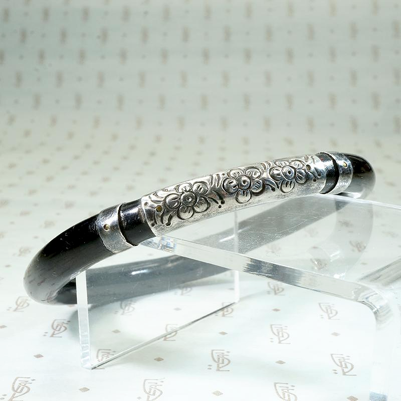 Antique Chinese Black Lacquer & Silver Bangle