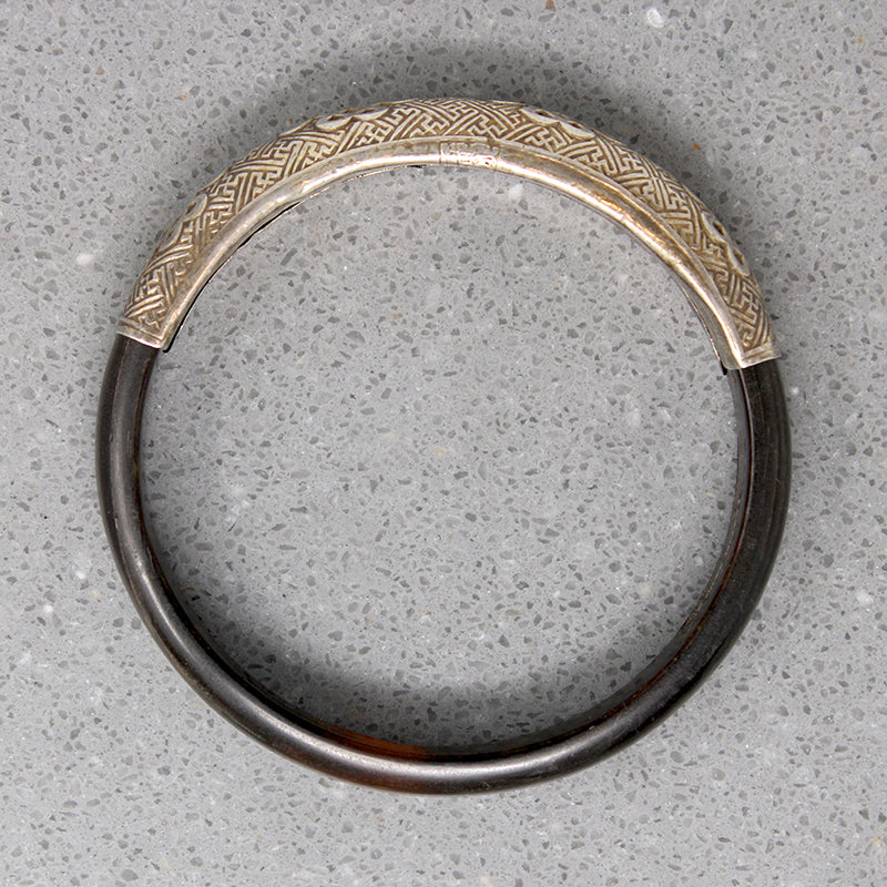 Chinese Silver & Horn Bracelet with Engraved Scholars Knots